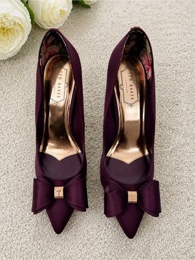 Ted Baker Deep Plum Pointed-Toe Bow Pumps size 39